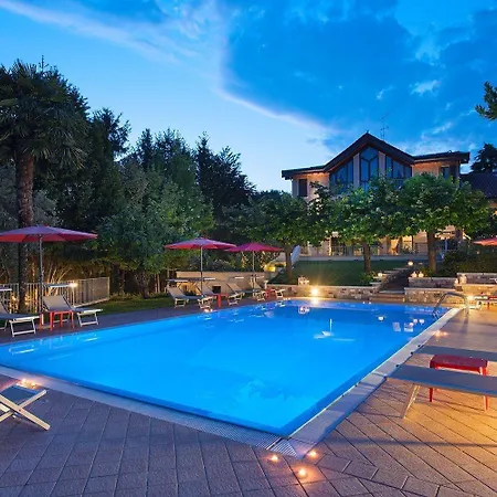 Ferienwohnung Eros Mit Gemeinschaftlichem Pool * Сан-Феличе-дель-Бенако